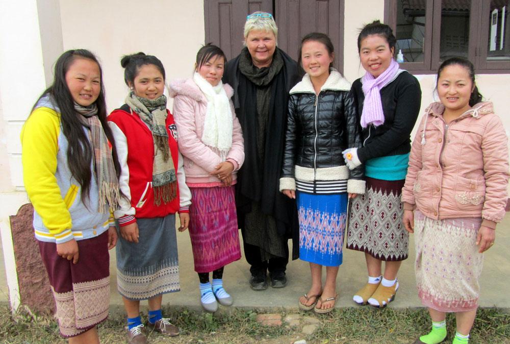 Nonghet Young women community radio volunteers